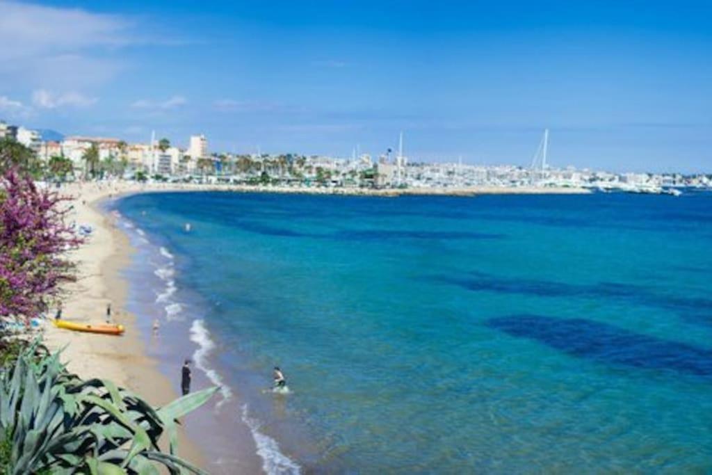 F2 Climatise A Golfe -Juan En Front De Mer Et Piscine Vallauris Exterior photo